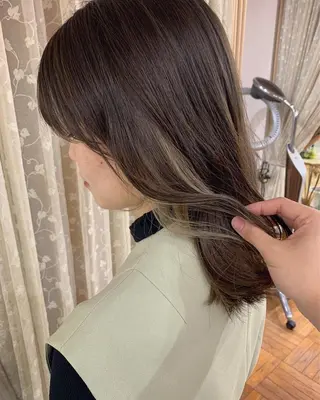 セミロング カラー of hair所属・丸みショート 廣瀬隆志のヘアスタイル