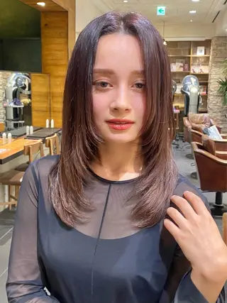 ロング MINX ginza所属・矢津田 侑のヘアスタイル