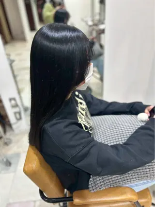 カラー HONOKA /透明感カラーのヘアスタイル