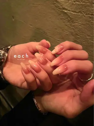 ネイル each Hibikiのネイルデザイン