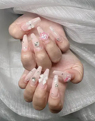 ネイル Lee Nailsのネイルデザイン