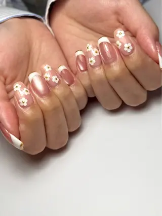 ネイル Unique 【ユニーク】のネイルデザイン