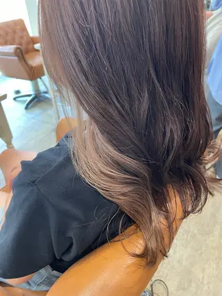 カラー 上田 早恵のヘアスタイル