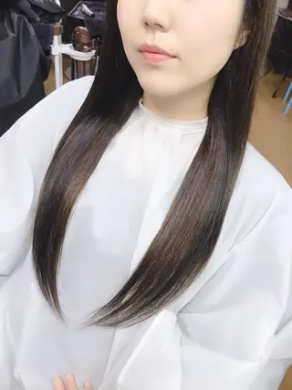 ロング カラー ヘアアレンジ R ri R takagiのヘアスタイル