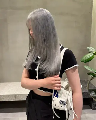 セミロング ハルヒ/ハイトーン/ ボブのヘアスタイル