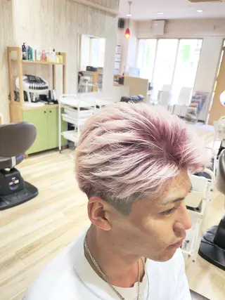 ショート カラー メンズ 🌈派手髪ハイトーン 🌈鈴木亮太🌈のヘアスタイル