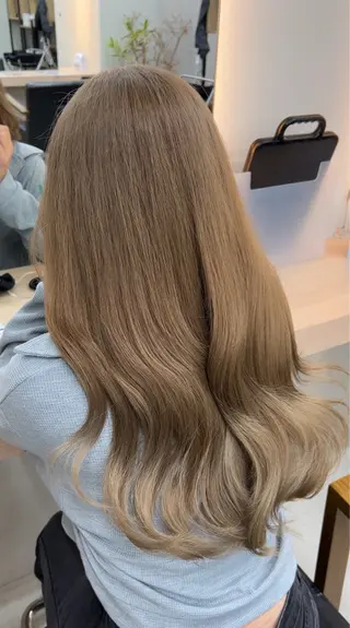 ロング カラー GRAN LUSSO岡山駅前【グランルッソ】所属・GRAN LUSSO 【MIHARU】のヘアスタイル