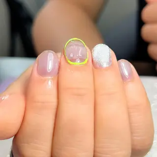 ネイル Mizuliネイル 眉毛メイクのサロンのネイルデザイン