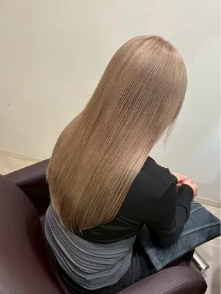 セミロング カラー hachiyama rinaのヘアスタイル