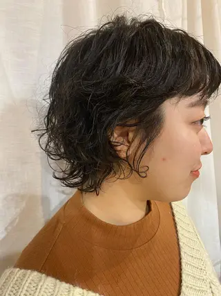 ショート カラー パーマ 小日向 沙織のヘアスタイル