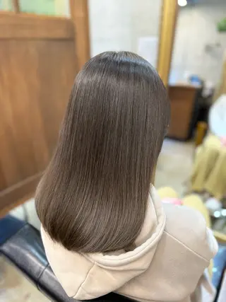 セミロング カラー Cadre新小岩🫧 栗原葵のヘアスタイル