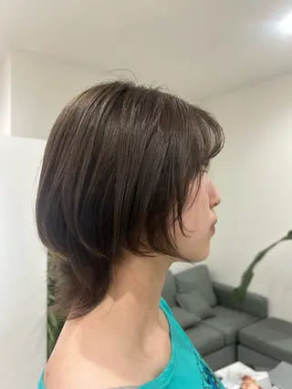 ミディアム カラー .HARRISS所属・中司 愛理のヘアスタイル