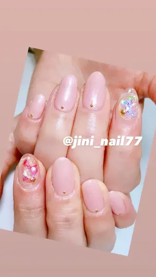 ネイル JINI NAIL所属・ジニ ネイルのネイルデザイン