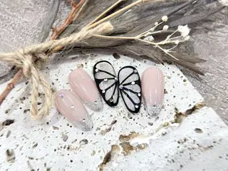 ネイル M+  Beauty Salonのネイルデザイン