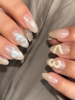 ネイル 🪐富島彩夏 /海外nail🪐のネイルデザイン