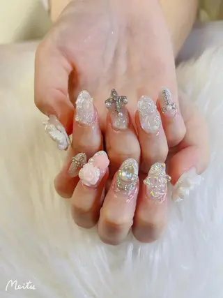 ネイル 菲菲ネイルサロン所属・FF フィフィネイルサロンのネイルデザイン