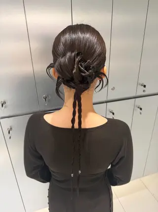 ヘアアレンジ ヘアセット🎀耳つぼ 👂💎MONAMIのヘアスタイル