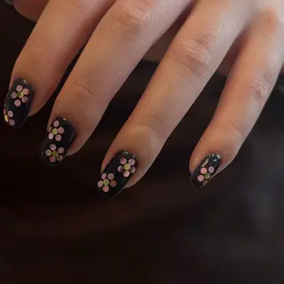 ネイル filonnail kana 🐈‍⬛のネイルデザイン