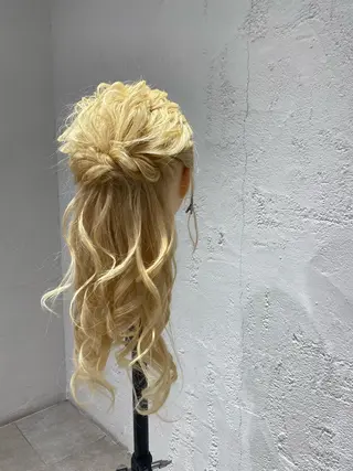 ロング ベージュ/アレンジ /横浜/杉本千夏のヘアスタイル