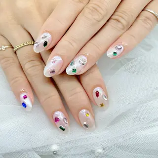 ネイル VIERU YURIのネイルデザイン