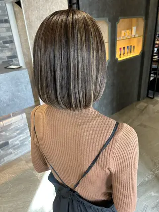 ショート カラー 【earth】オガタ 🫧髪質改善縮毛🫧のヘアスタイル