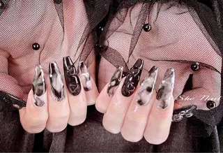 ネイル She   Nail所属・ISA_ BELLAのネイルデザイン