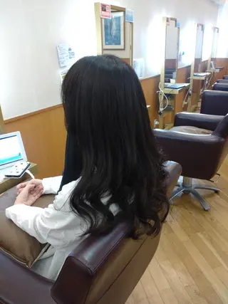ロング 仮屋 敬介のヘアスタイル