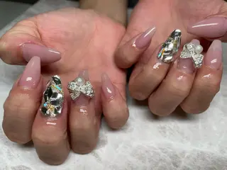 ネイル Roi〈ロワ〉 Minakoのネイルデザイン