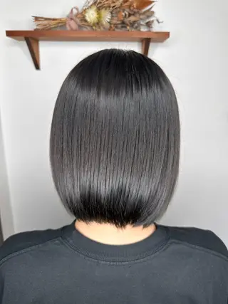 ミディアム 美容室Un所属・岡野  伊吹【縮毛矯 正/髪質改善】のヘアスタイル