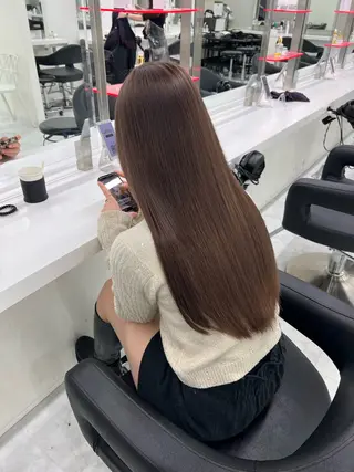 ロング カラー オリーブカラー🫒 レイヤーカット✂︎のヘアスタイル