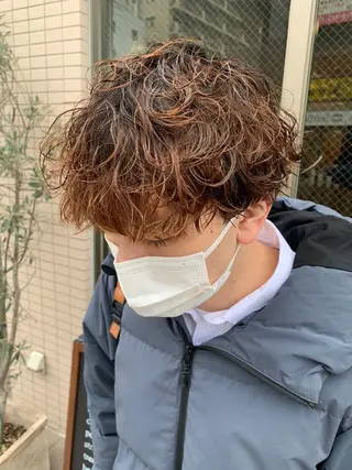 メンズ Produce with SALON VILLAGE所属・メッシュパーマ職人/ 窪田 優也/ツイスパのヘアスタイル