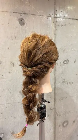 ロング ヘアアレンジ 長田 花音のヘアスタイル