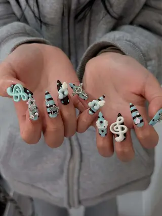 ネイル Eli Nails 新宿のネイルデザイン