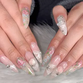 ネイル LAVISH manaのネイルデザイン