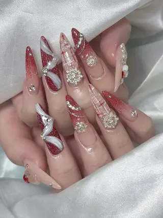 ネイル LEELA NAIL STUDIO所属・LEELA NAIL STUDIOのネイルデザイン