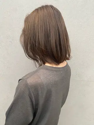 ミディアム カラー 中山 愛美莉のヘアスタイル