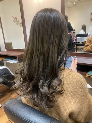 セミロング MOLLASALON 浅香山店所属・髪質改善カラー 縮毛矯正🤍辻桃加のヘアスタイル