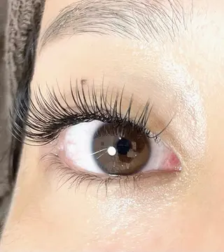 マツエク・マツパ cachette eyelash所属・月森 未奈子のマツエク・マツパデザイン