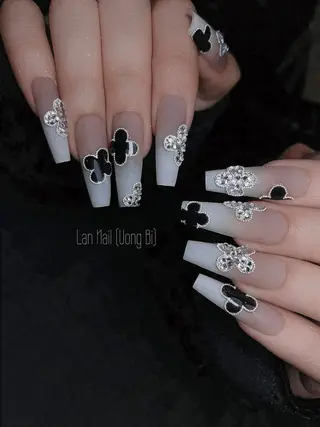 ネイル ANNA NAIL SALON所属・チャン ティ ジエンのネイルデザイン