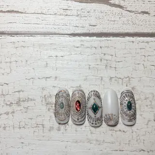 ネイル atelier　FIORITURA所属・FIORITURA aiのネイルデザイン