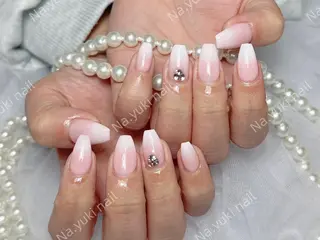 ネイル Queenie 🦋のネイルデザイン