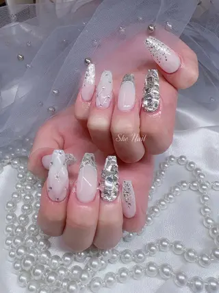 ネイル She   Nail所属・ISA_ BELLAのネイルデザイン
