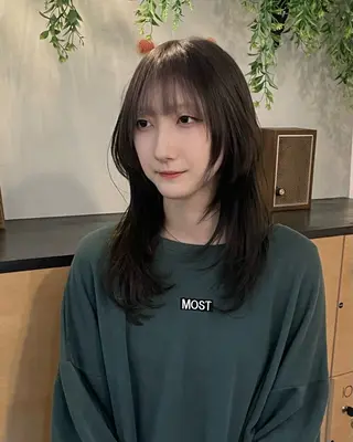 セミロング モテるブラウンカラー の達人Tomoyaのヘアスタイル