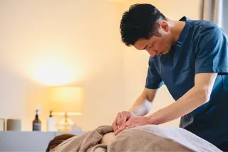 フィジカルコンディショニングサロン WHOLE  札幌円山所属・ドライヘッドスパ⭐️ 小顔矯正美容鍼✨やすのエステ・リラクイメージ