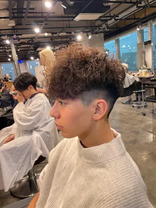 カラー パーマ メンズ 艶髪/透明感🪽 DISCO🪽のヘアスタイル