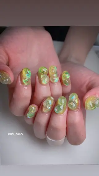 ネイル JINI NAIL所属・ジニ ネイルのネイルデザイン