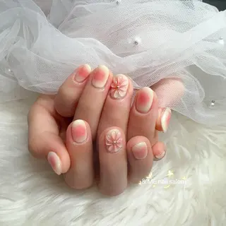 ネイル &ME ネイルサロンのネイルデザイン