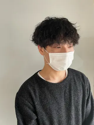 パーマ メンズ La fith hair ray 札幌店所属・顔まわり/W カラー/リョウのヘアスタイル