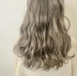 セミロング カラー メンズ レイヤー ウルフ 弓木啓輔のヘアスタイル