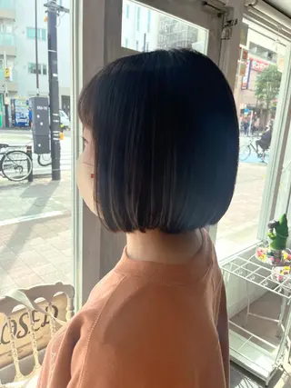 ショート カラー 暗髪ツヤ感カラー🌼 いしいゆうこのヘアスタイル